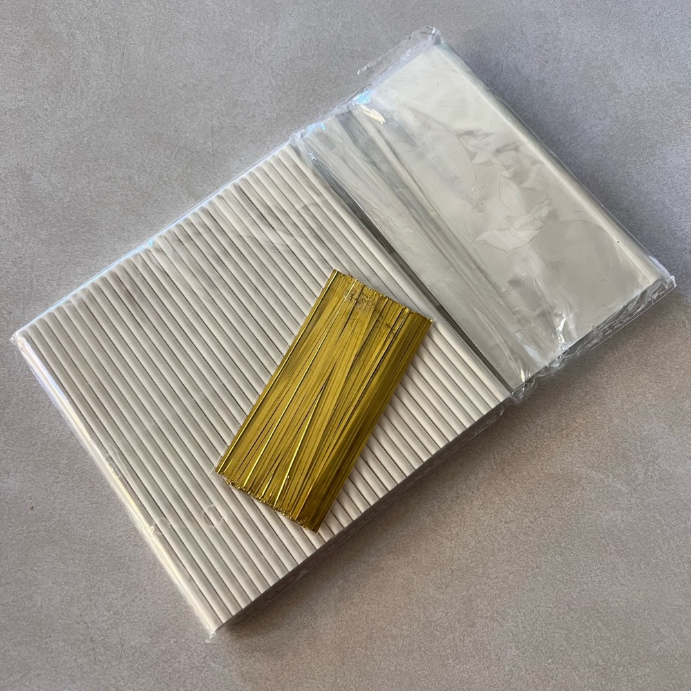 Brand New White Cake Pop Sticks with Cellophane and Twisties